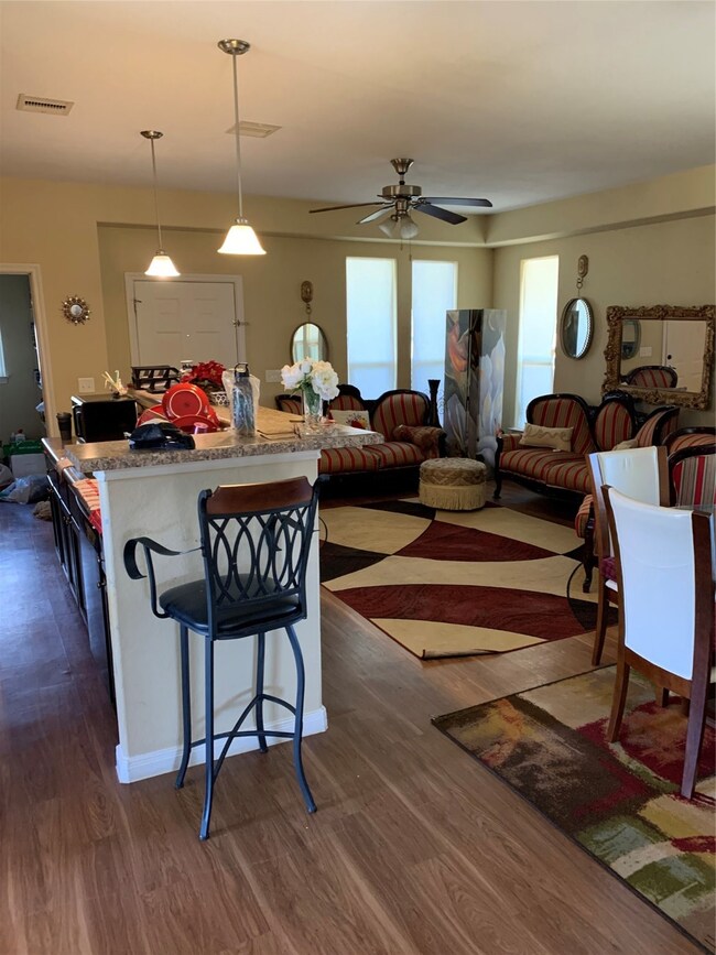 8207 Avert Ct, Houston, TX 77088 - photo 6