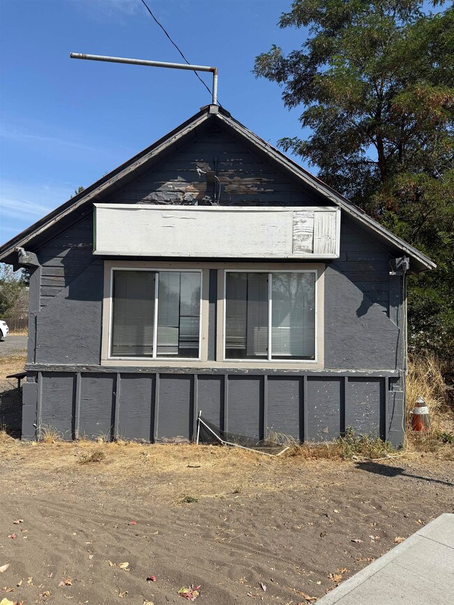 711 E Lake St, Medical Lake, WA 99022 - photo 7