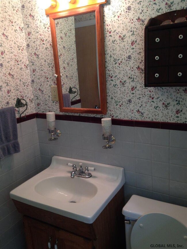 36 Union Ave, Delmar, NY 12054 - photo 2