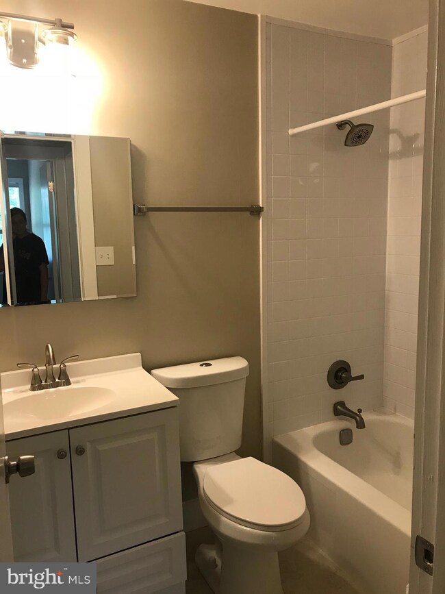 1074 Cedar Ridge Ct, Annapolis, MD 21403 - photo 2