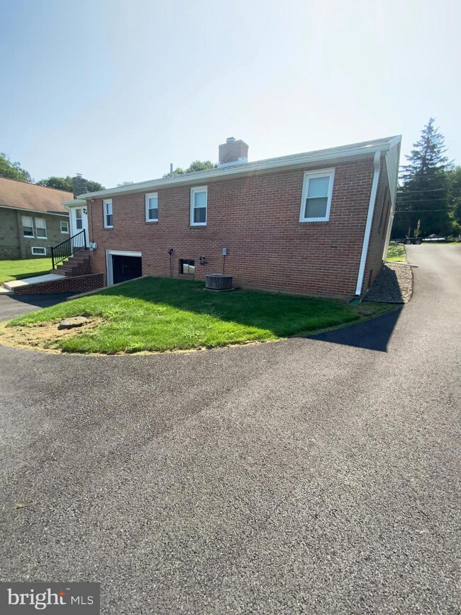 25476 Military Rd, Cascade, MD 21719 - photo 7