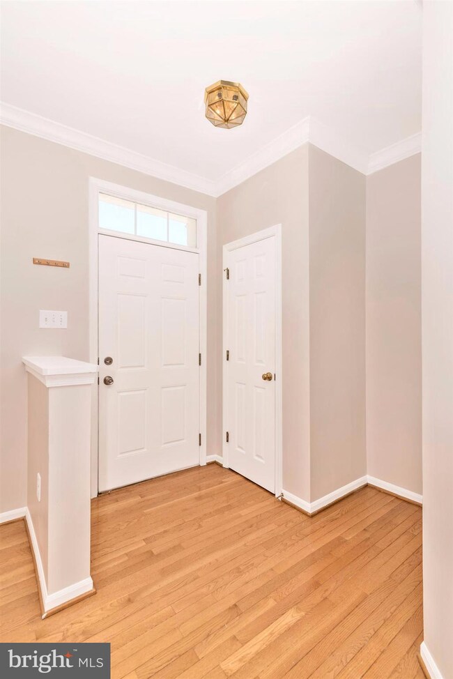 20809 Ireland Ct, Germantown, MD 20874 - photo 2