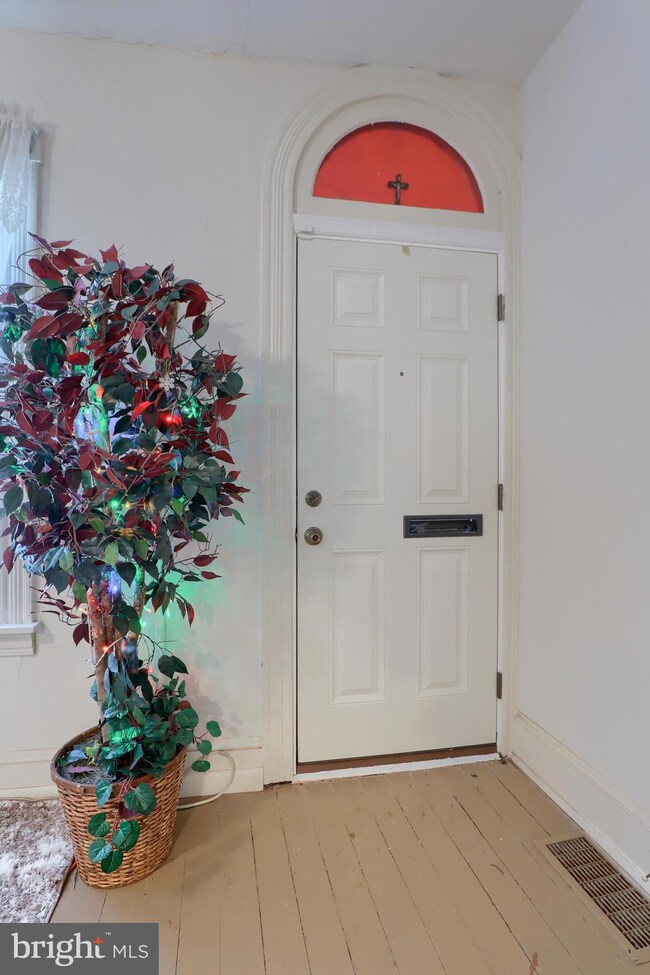 652 Poplar St, Lancaster, PA 17603 - photo 4