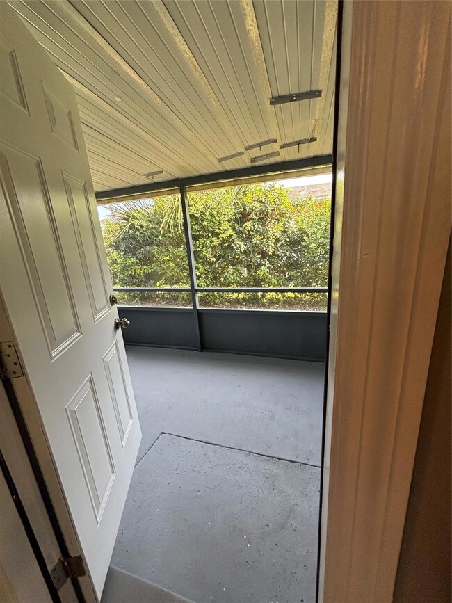 800 SW 5th Ave unit B, Hallandale Beach, FL 33009 - photo 5