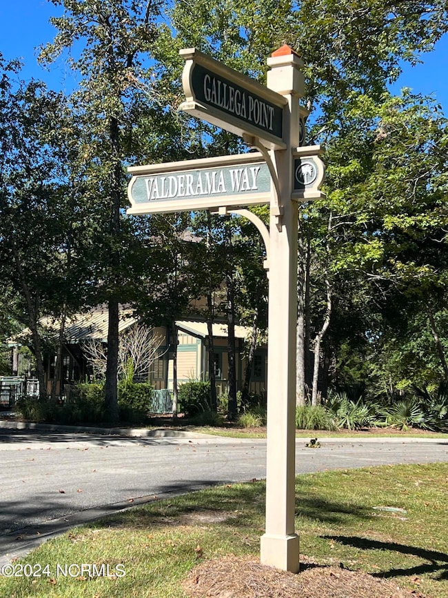 Valderama Sign