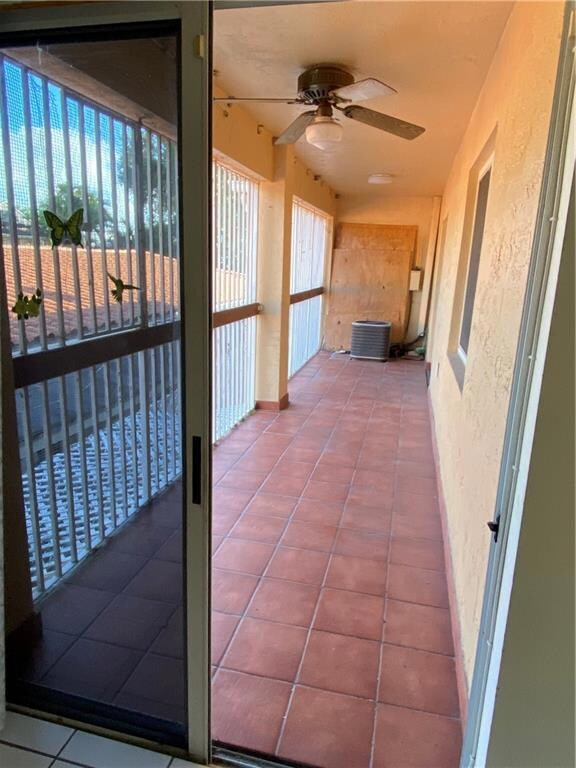 HUGE INSIDE BALCONY!!!