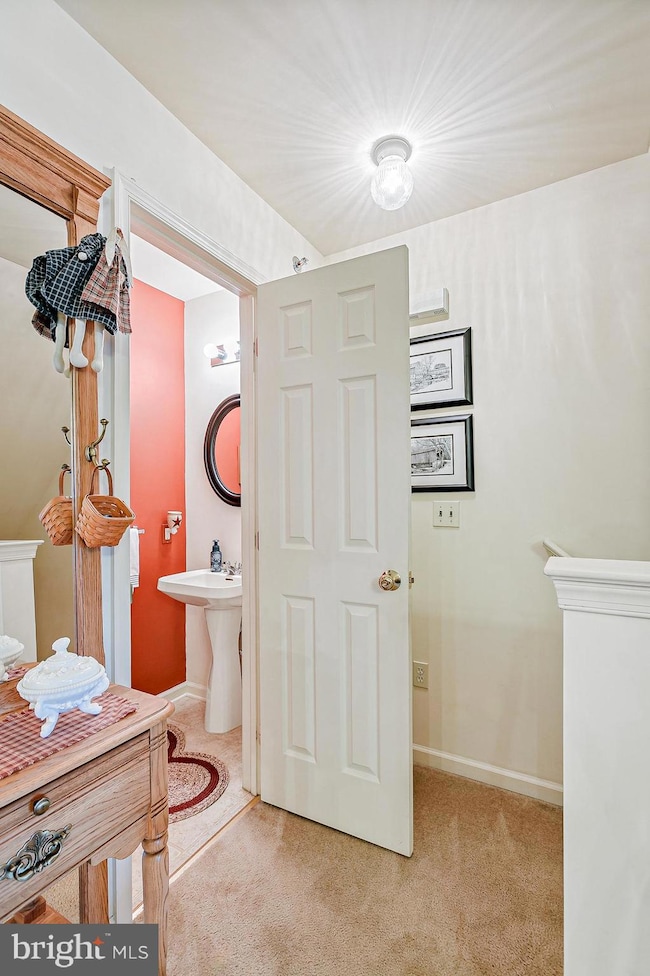 6780 Pioneer Dr unit 10DR, MacUngie, PA 18062 - photo 3