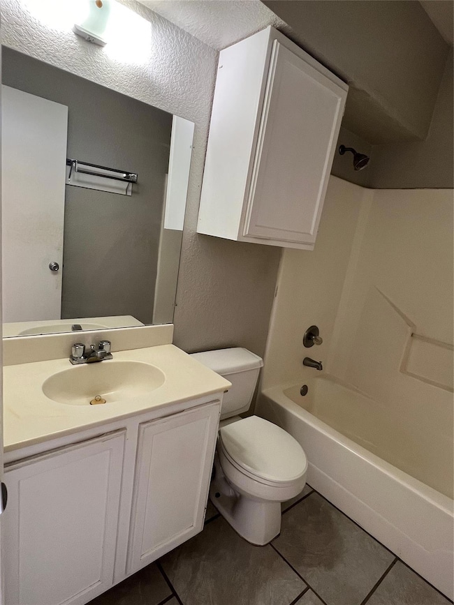 This bathroom has a dual show/tub combination. Not