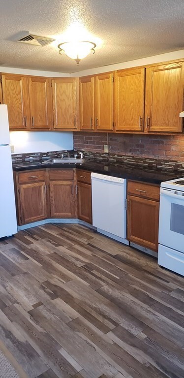 147 Rawson Rd unit 201, Quincy, MA 02170 - photo 2