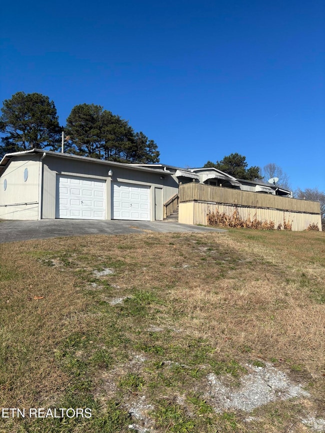 216 Walnut Cir, New Tazewell, TN 37825 - photo 2