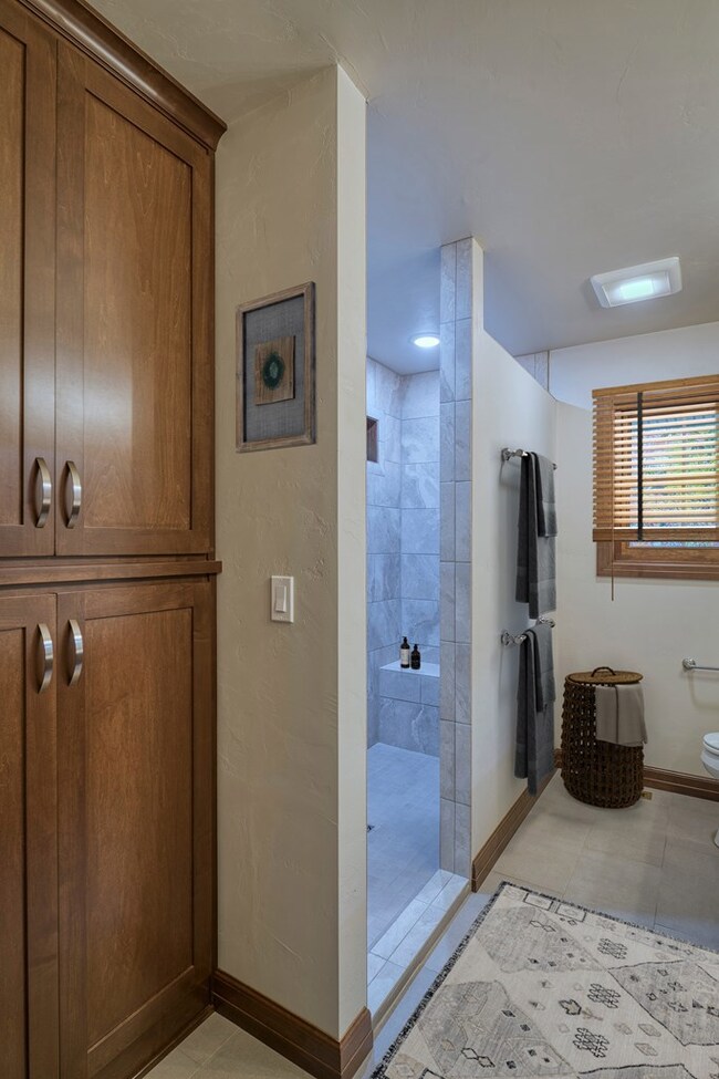 Virtually Staged Main Bathroom
