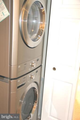 12071 Kemps Landing Cir, Manassas, VA 20109 - photo 2