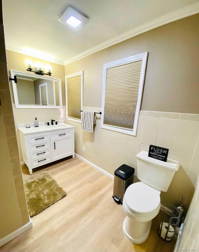 142 Southaven Ave, Medford, NY 11763 - photo 3