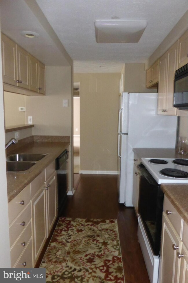 3211 Katewood Ct unit 2, Baltimore, MD 21209 - photo 7