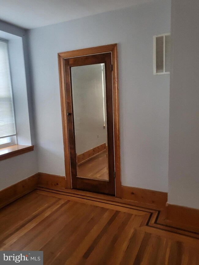 30 W Kings Hwy unit B, Mount Ephraim, NJ 08059 - photo 4