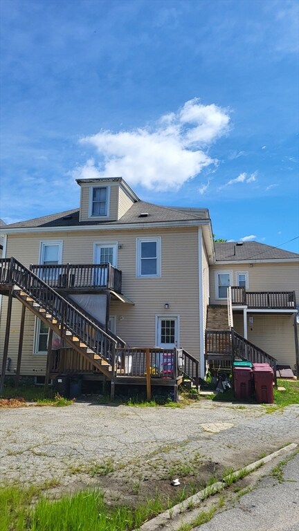 942 Lakeview Ave unit 5, Lowell, MA 01850 - photo 2