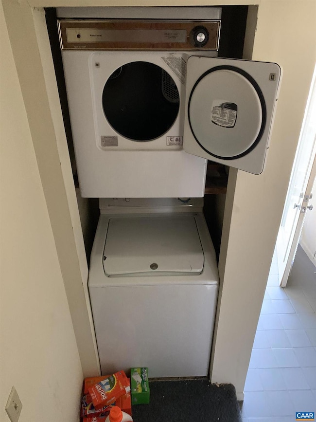 Wertland Commons unit D3, Charlottesville, VA 22903 - photo 6