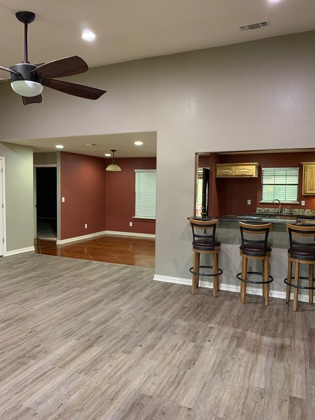 811 Blackburn Switch Rd, Lufkin, TX 75904 - photo 7