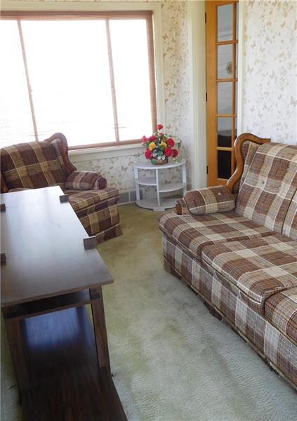 Enclosed sun porch
