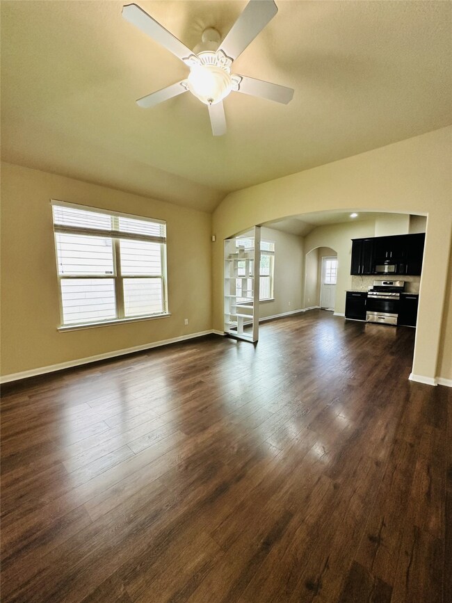 9107 Fuqua Ridge Ln, Houston, TX 77075 - photo 4