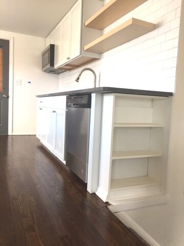 107 Siesta Rd, Carpentersville, IL 60110 - photo 4