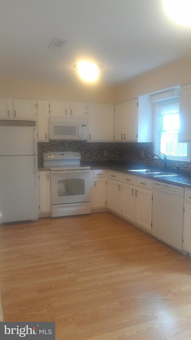 467 Denning Ct, Warrenton, VA 20186 - photo 5