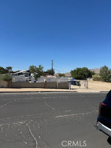 15528 5th St, Victorville, CA 92395 - photo 2