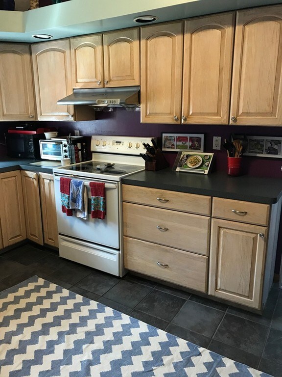 48 Avon St unit 2, Malden, MA 02148 - photo 2