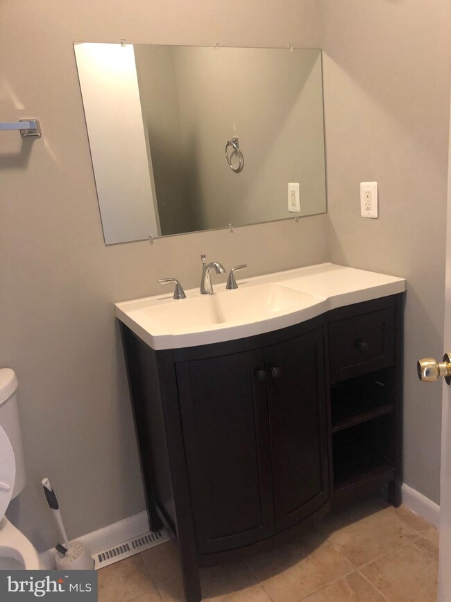 813 Clovis Ave, Capitol Heights, MD 20743 - photo 7