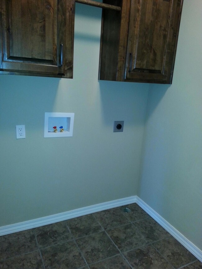 824 S Trail Point Ct, Nixa, MO 65714 - photo 5