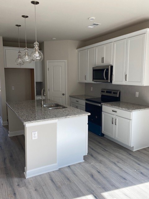 Gourmet kitchen ready for the family chef