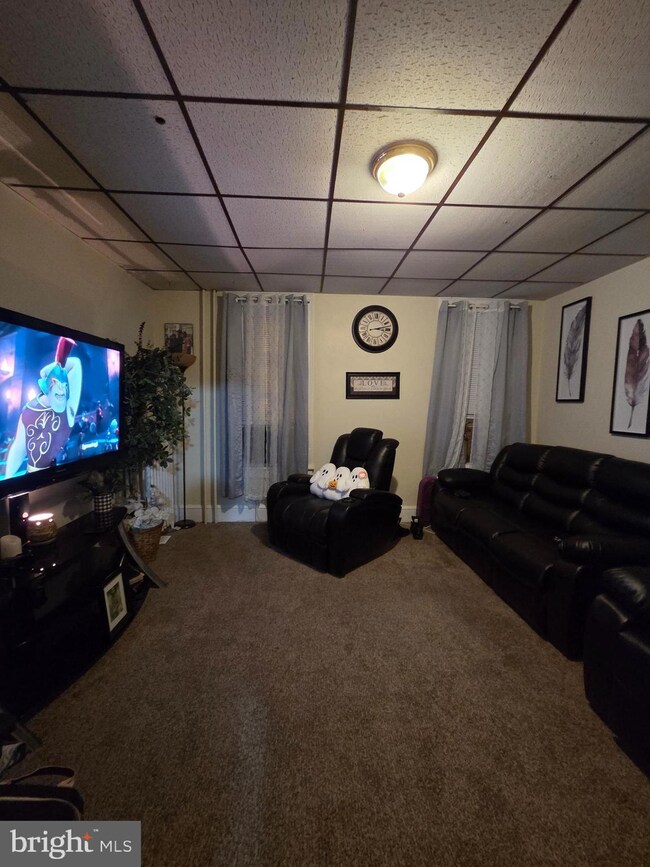 610 N 9th St, Reading, PA 19604 - photo 4