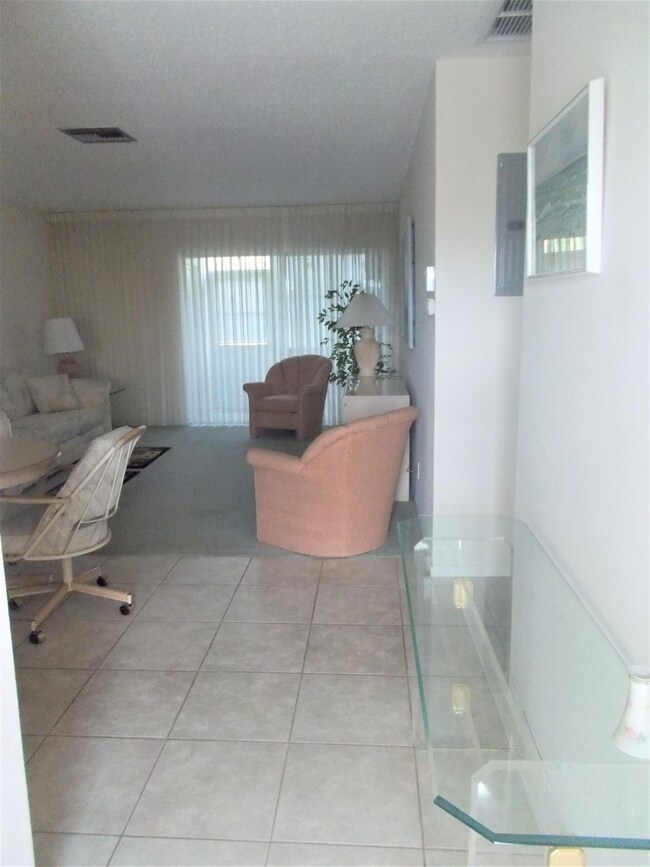 2591 Emory Dr W unit K, West Palm Beach, FL 33415 - photo 3