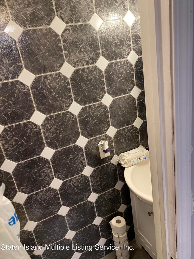 85 Newark Ave, Staten Island, NY 10302 - photo 5