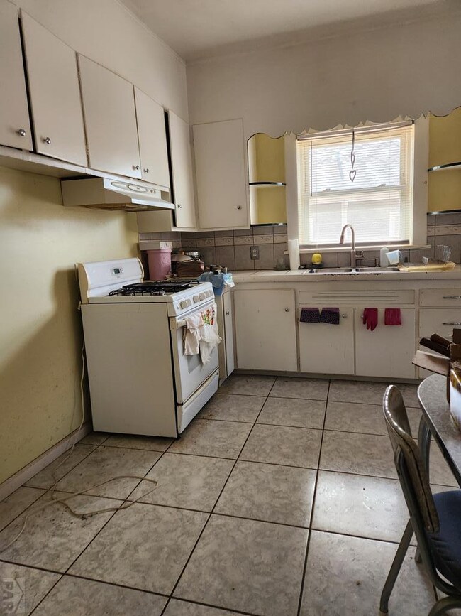 Refrigerator also fits here