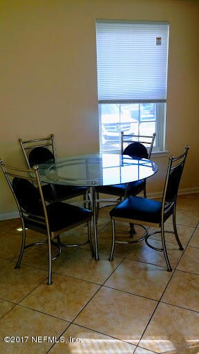 8845 Ivey Rd, Jacksonville, FL 32216 - photo 7