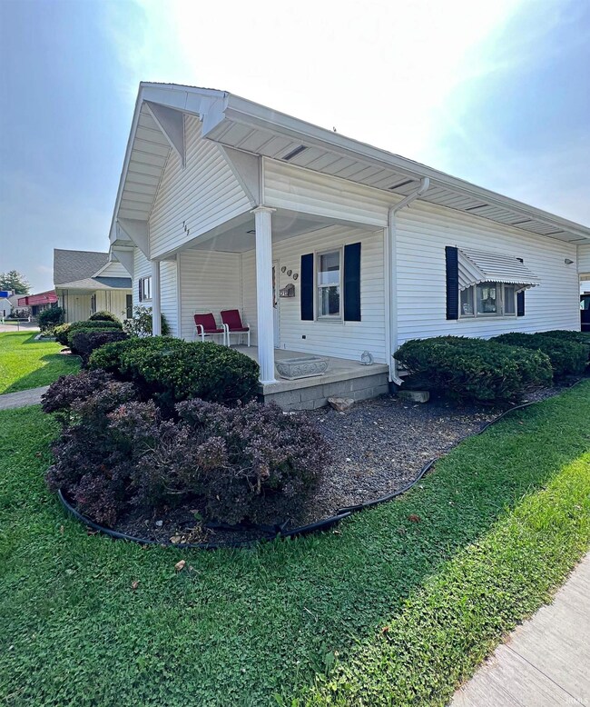 709 A St NE, Linton, IN 47441 - photo 2