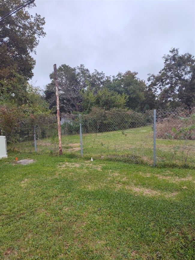 3702 Hage St, Houston, TX 77093 - photo 7