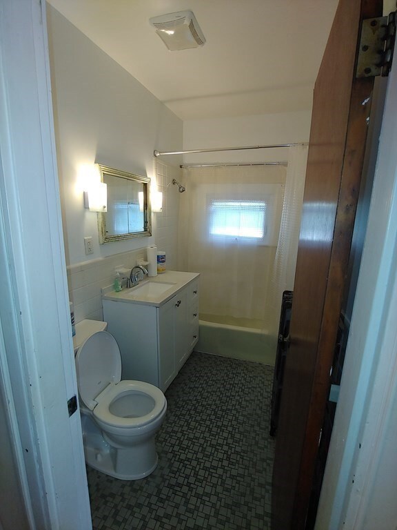 5 Cutler Ave unit 2, Cambridge, MA 02138 - photo 3