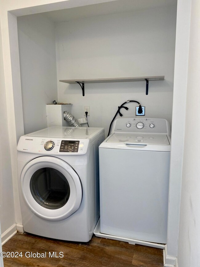 402 Broadway unit 3, Albany, NY 12207 - photo 3