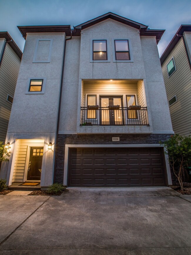 812 Fisher St unit K, Houston, TX 77018 - photo 2