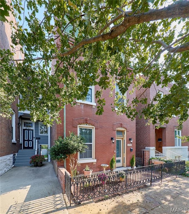 2719 Arsenal St, Saint Louis, MO 63118 - photo 4