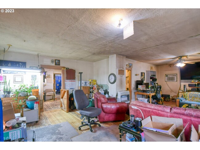 527 SW 5th St Pendleton OR 97801 MLS# 23262001 527 SW 5th St Pendleton OR 97801 MLS# 23262001