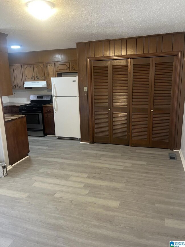 805 41st St N unit 805 Valley, Birmingham, AL 35212 - photo 5