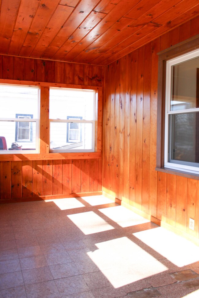 3 Season room