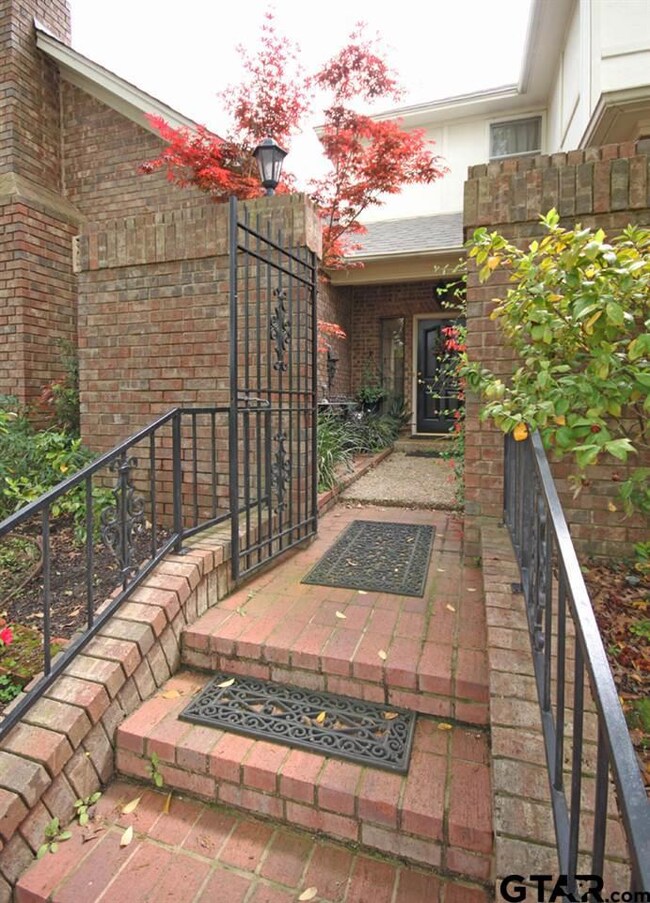 506 506 Hyde Park, Tyler, TX 75701 - photo 4