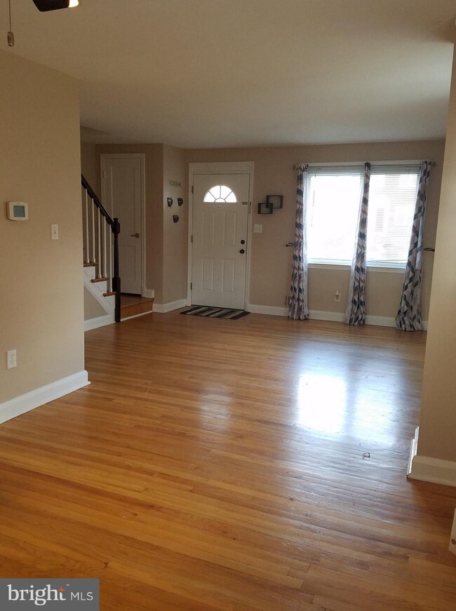 1261 Deanwood Rd, Parkville, MD 21234 - photo 4