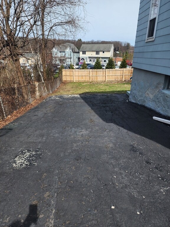 34 Spring St, Chicopee, MA 01013 - photo 3