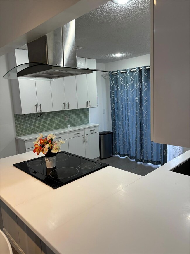 4314 SW 72nd Way, Davie, FL 33314 - photo 4