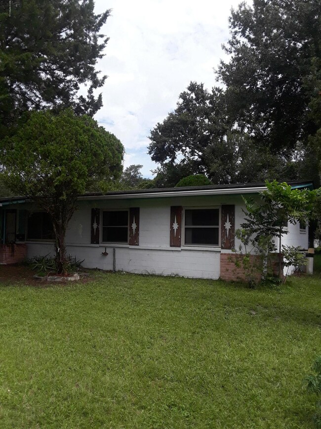 7531 Strato Rd, Jacksonville, FL 32210 - photo 4